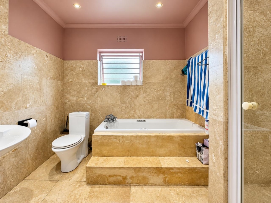 3 Bedroom Property for Sale in Woodstock Western Cape
